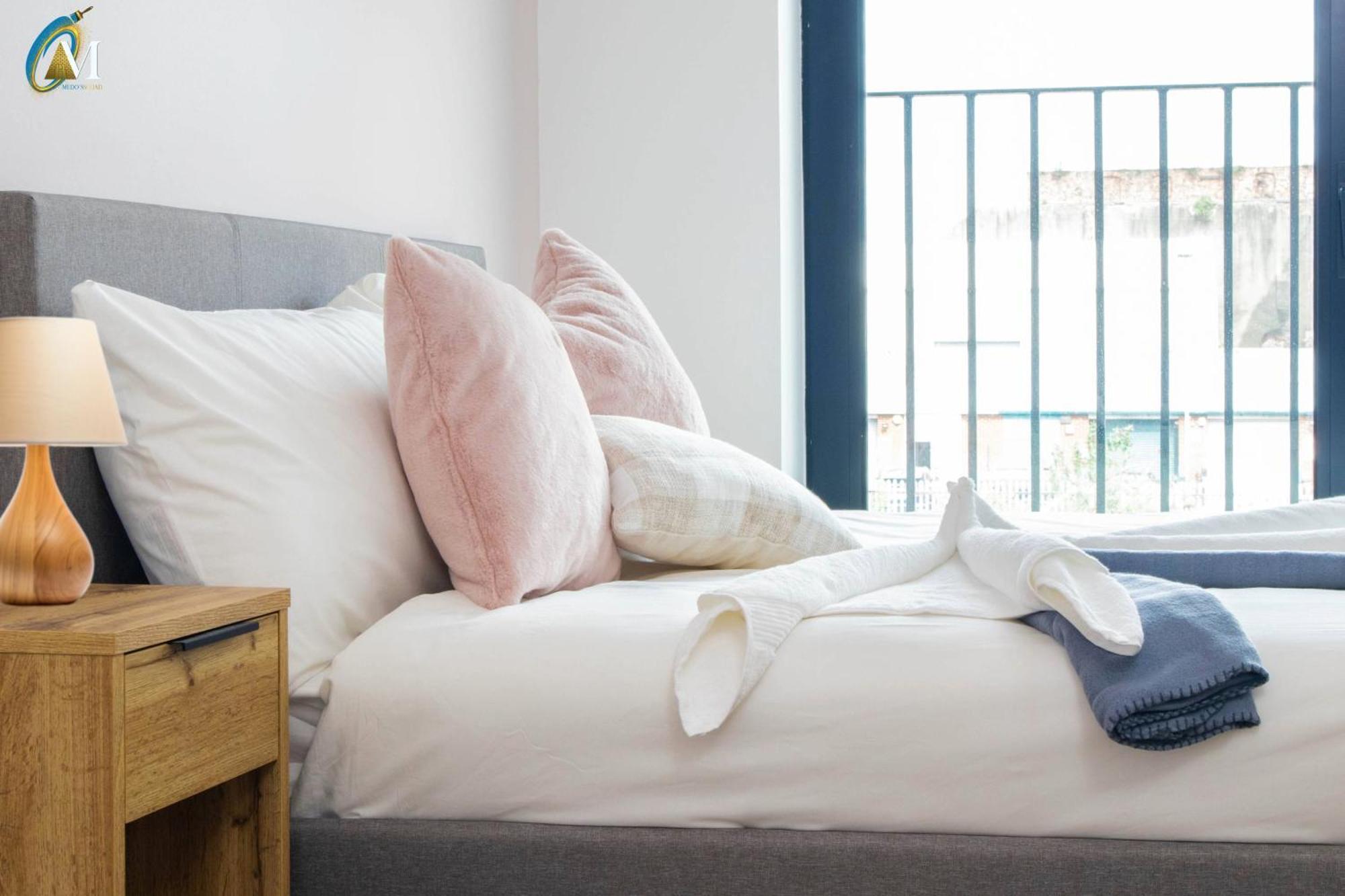 Oriel Blue - - 2bed