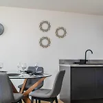 Oriel Blue - Central - 2Bed