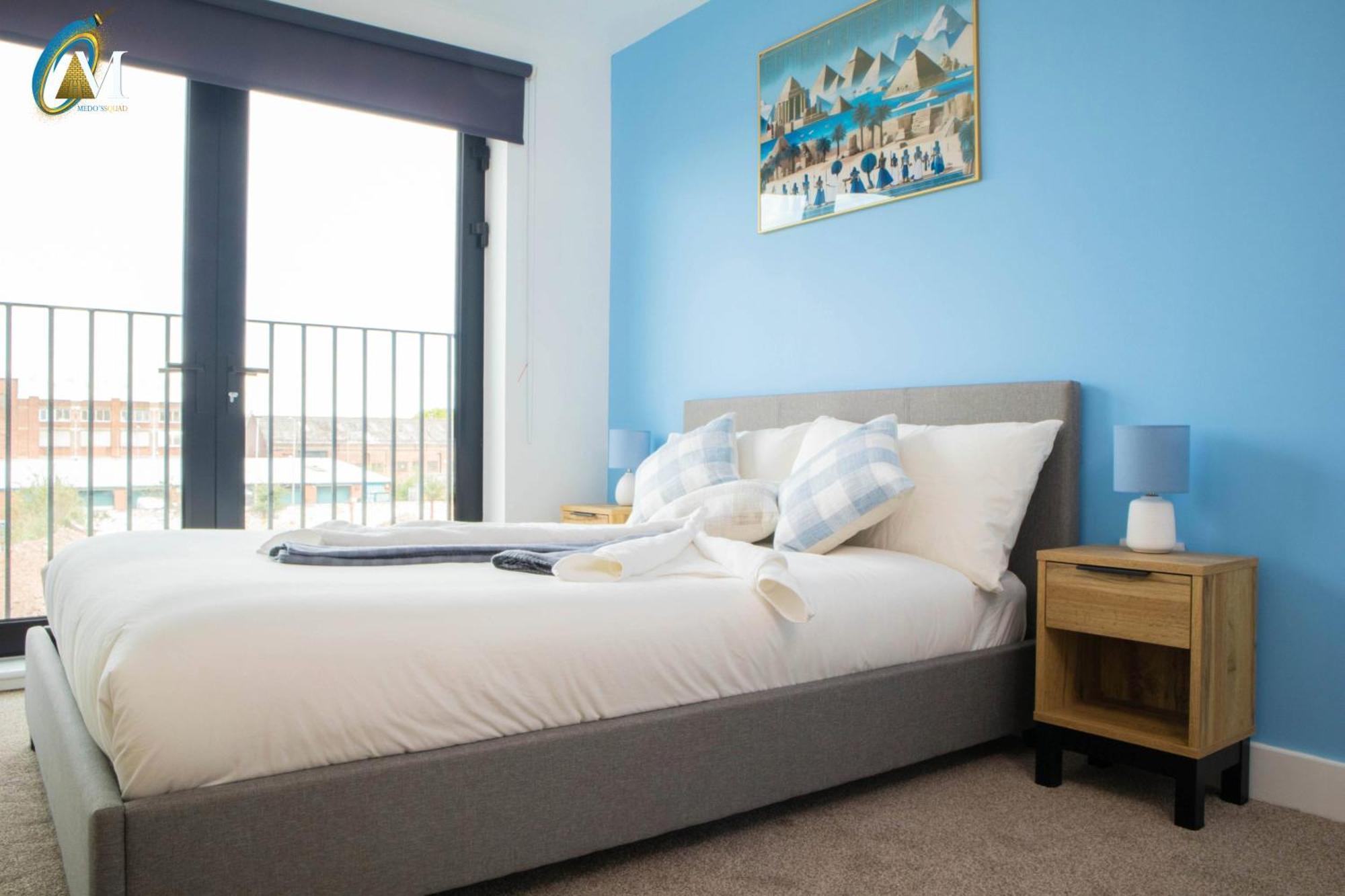 Oriel Blue - - 2bed Apartment Liverpool